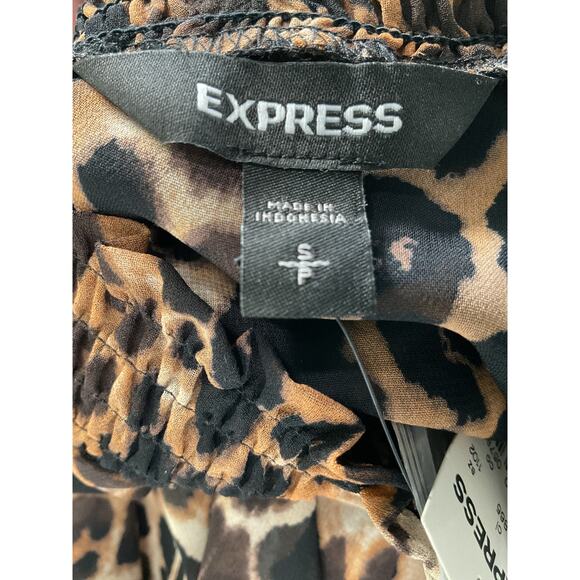 Express Petite Brown Animal Print Chiffon Blouse - Picture 3 of 4